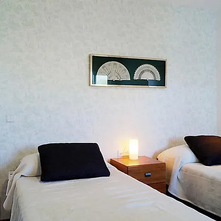 Sleeps 5 Pool Air Con Wifi 公寓